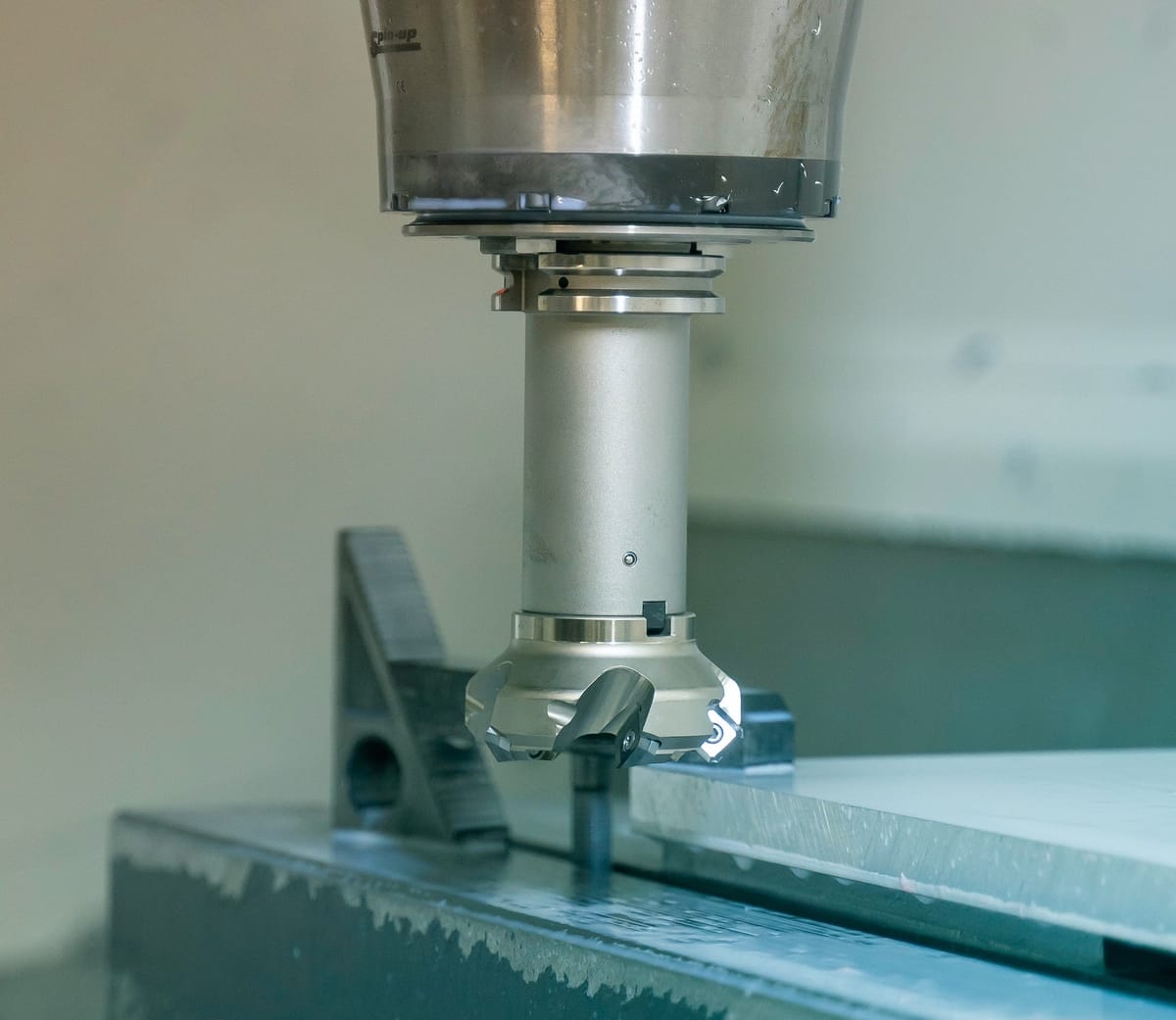 Introduction to OEE monitoring in manufacturing